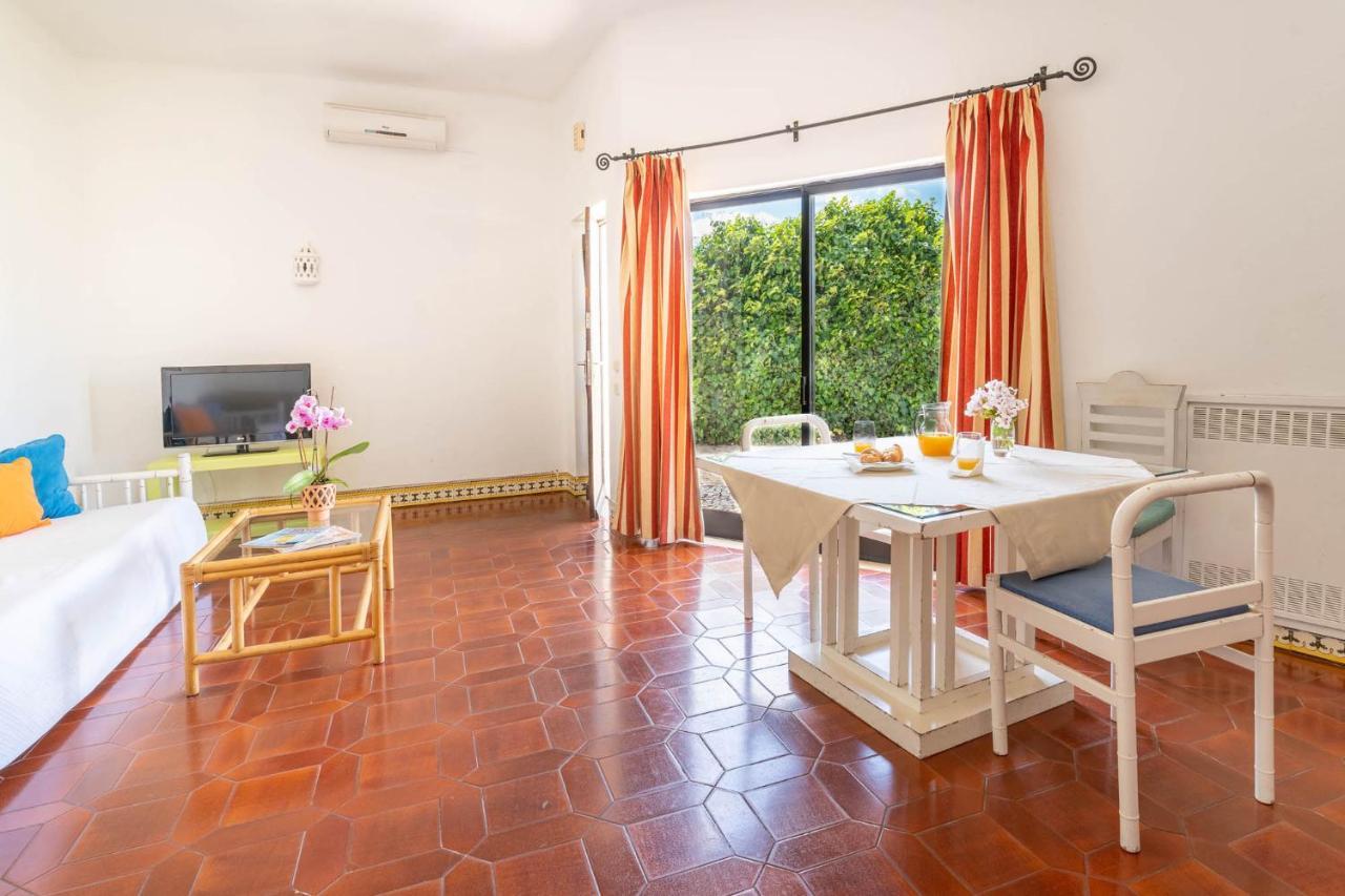 Pateo Apartments (Adults Only) Albufeira Luaran gambar