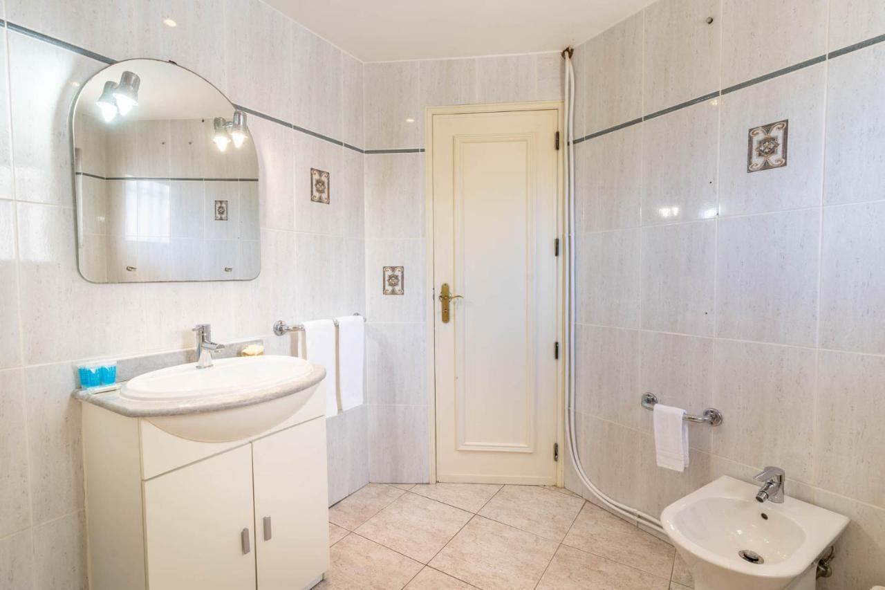 Pateo Apartments (Adults Only) Albufeira Luaran gambar